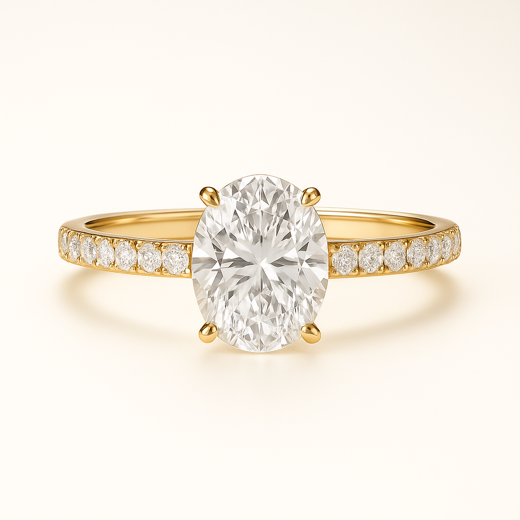 Anillo Solitario Pavé en Oro con Diamante Ovalado de Laboratorio y Diamantes Laterales Naturales
