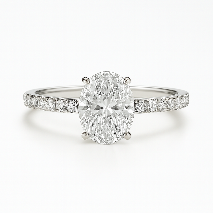 Anillo Solitario Pavé en Oro con Diamante Ovalado de Laboratorio y Diamantes Laterales Naturales