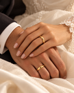 Argolla de matrimonio media caña en oro amarillo