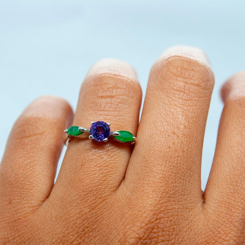Anillo flor esmeraldas